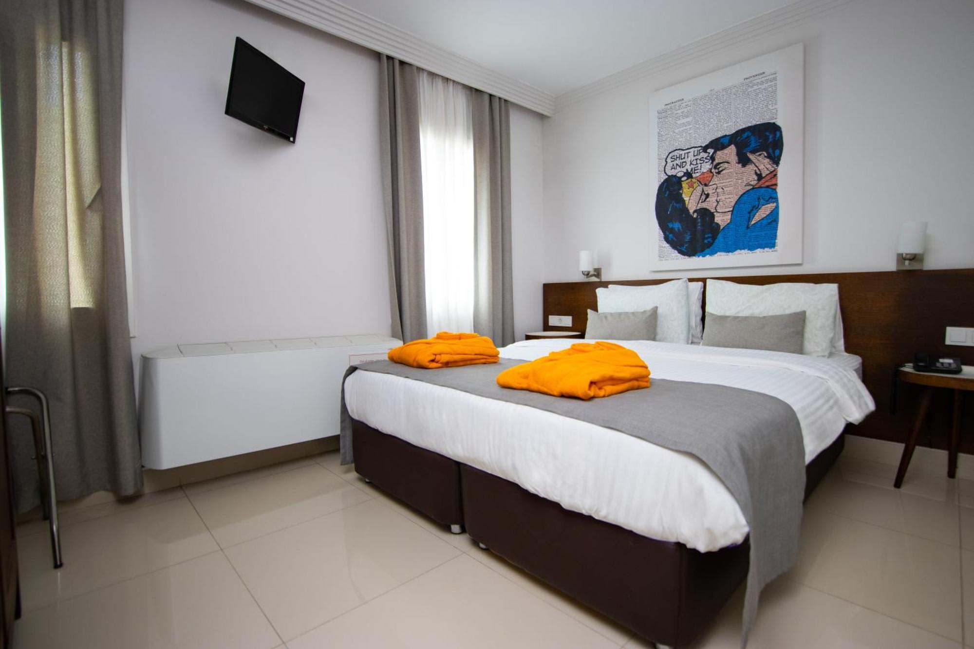 Hotel Pier Bodrum Marina Bagian luar foto