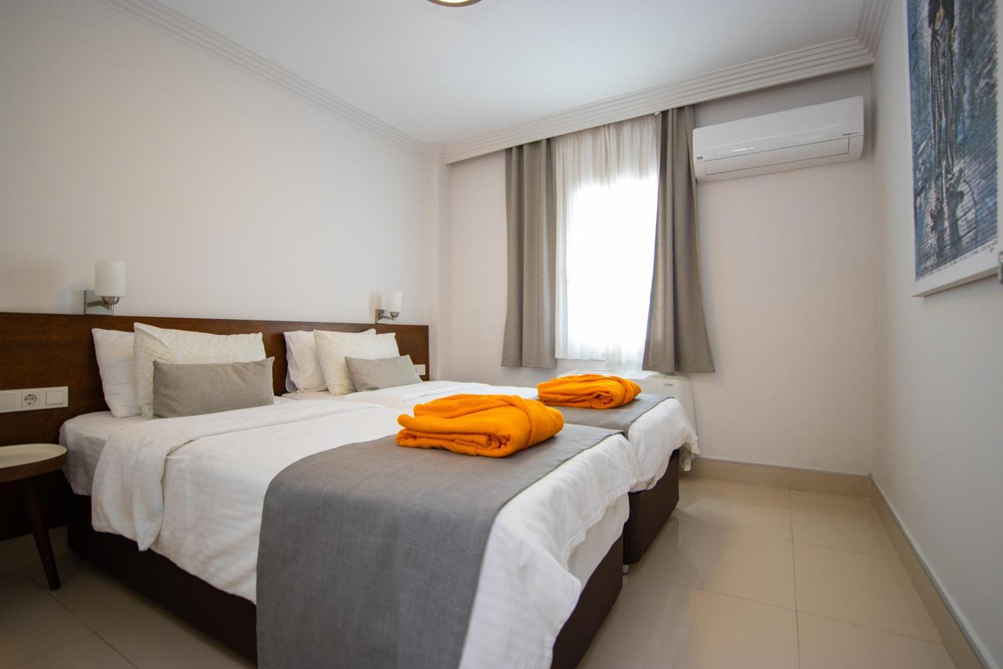 Hotel Pier Bodrum Marina Bagian luar foto
